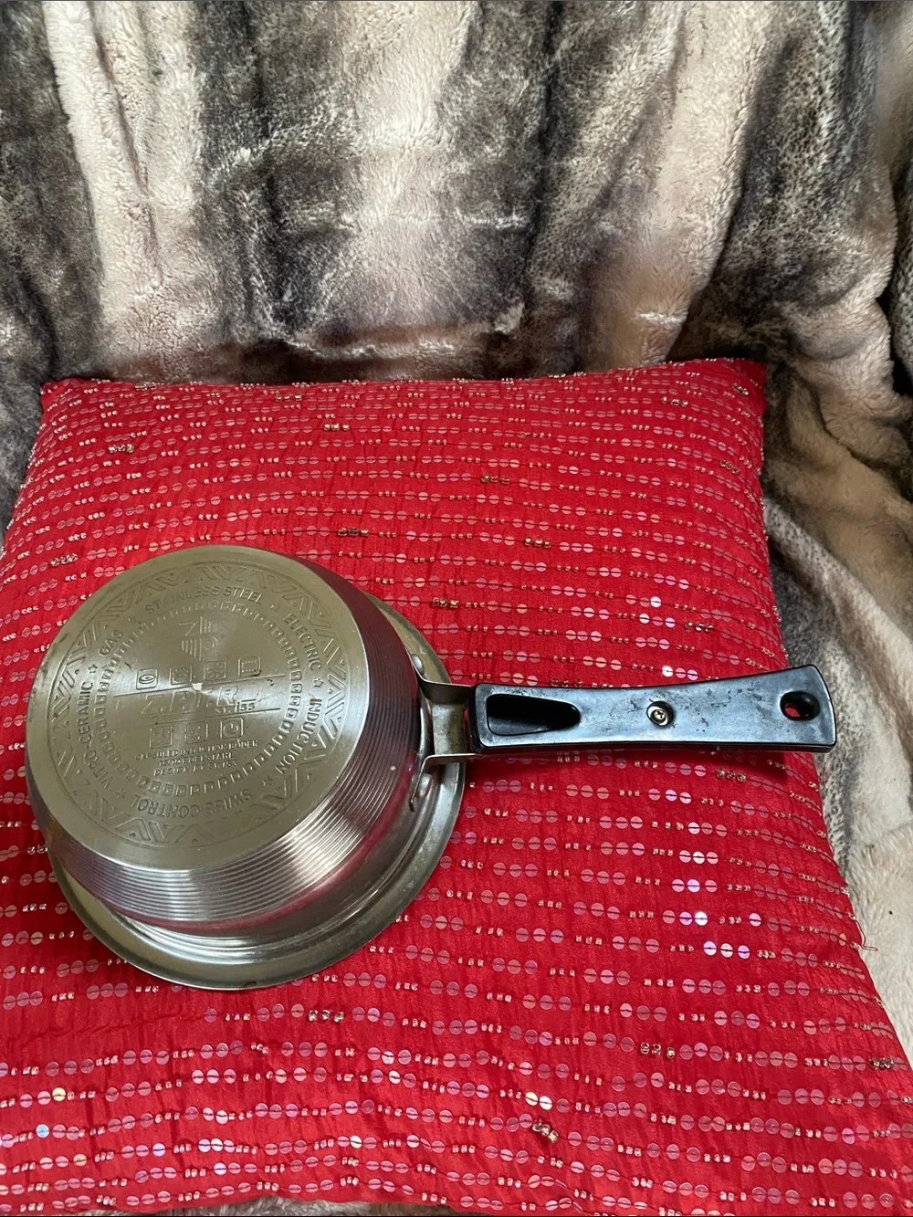 Swiss Design Heavy Stainless Steel Graduated Healthy Cookware With Handle